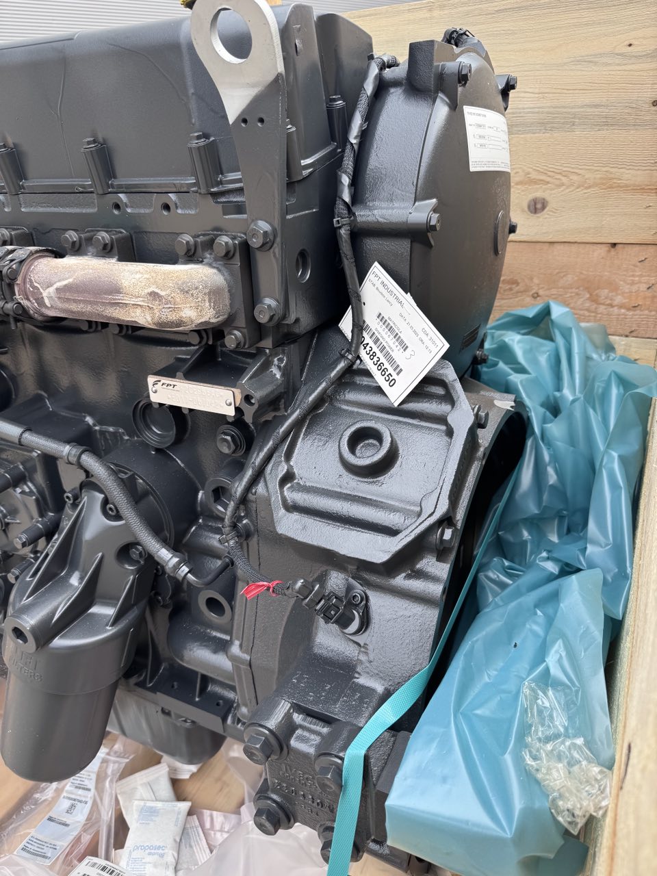 F2CE9684 Cursor 9 Engine assy
