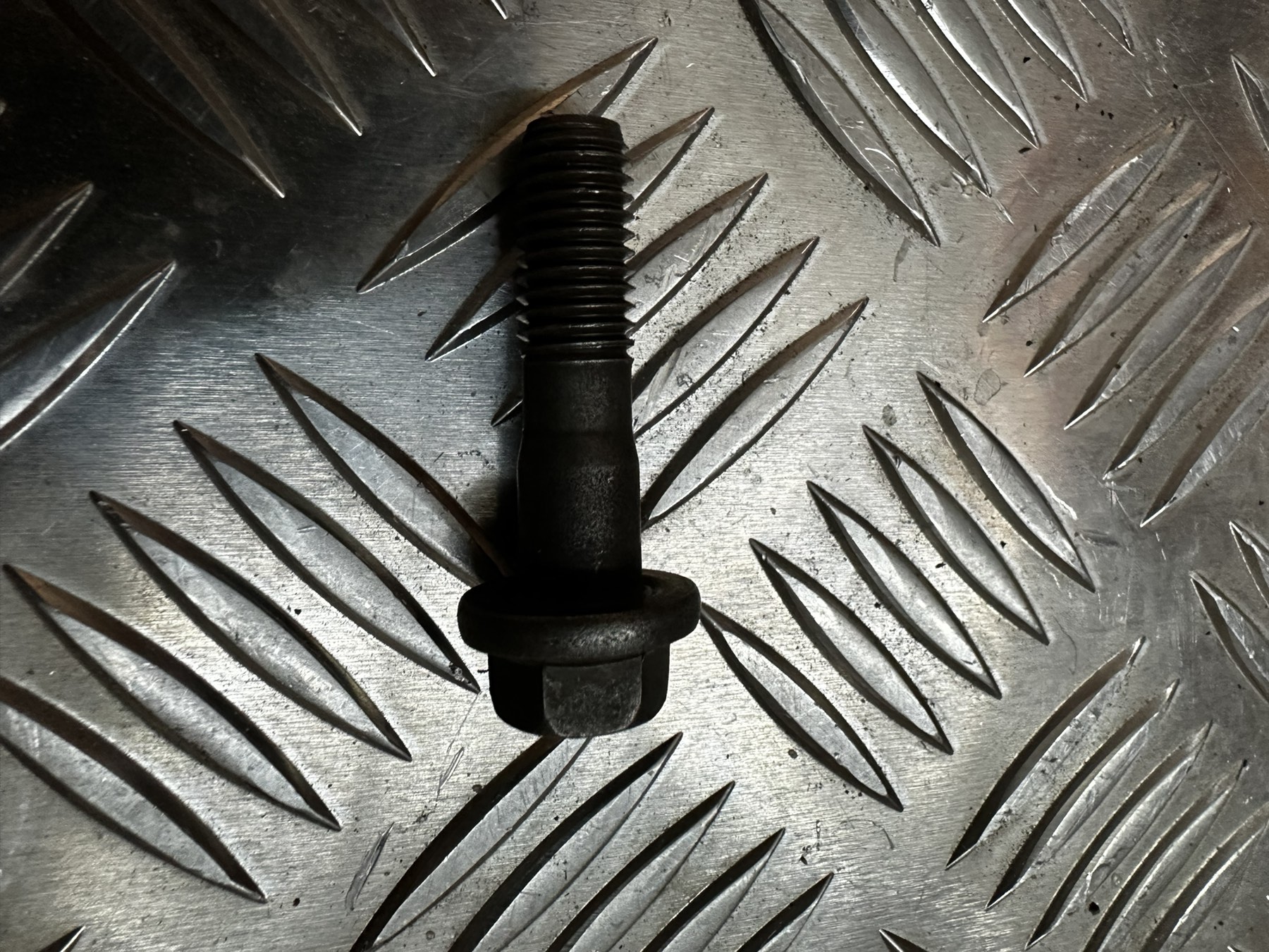 HEXAGON BOLT